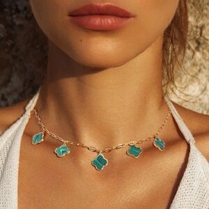 Clover charm necklace (7120)